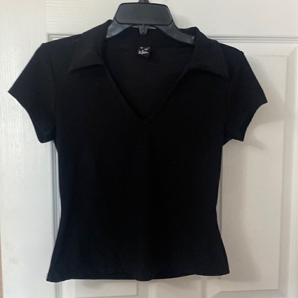 Collared V neck top 